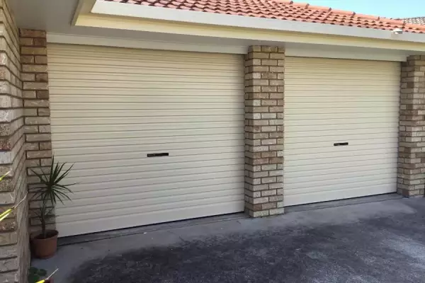 Classic-Cream-Roller-Door-2