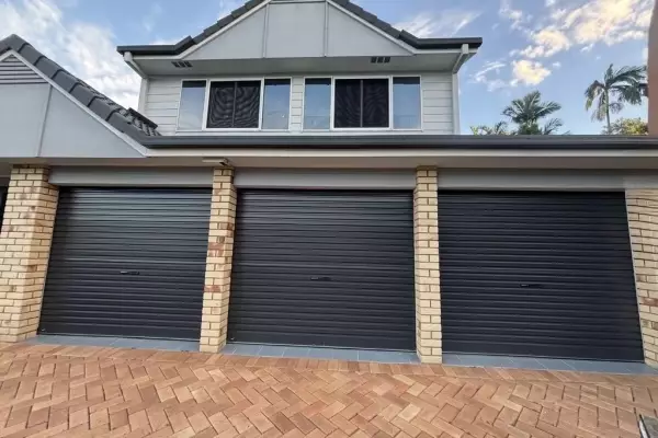Series 1 Single Roller Door in Monument colorbond colour