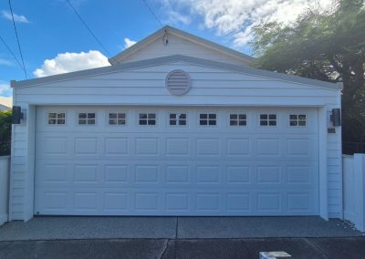 Grange with Windows Panelift Double Door